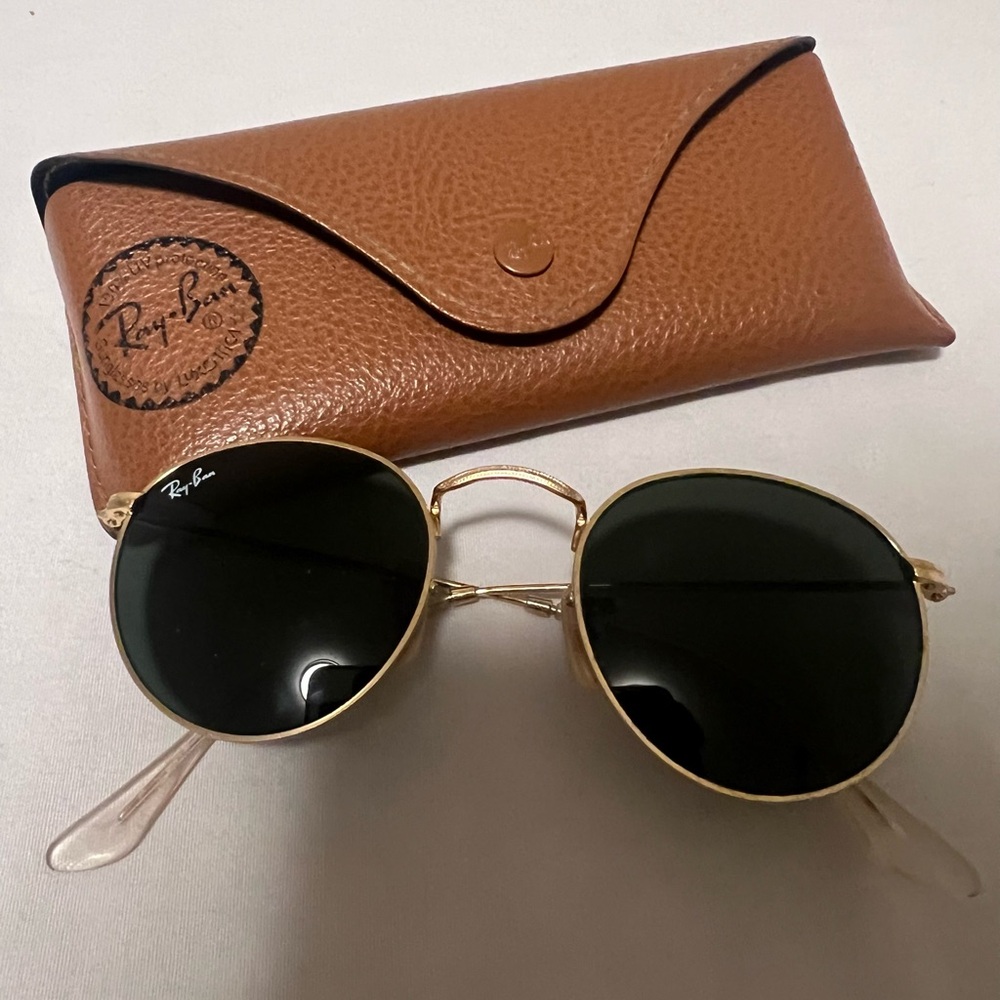 Ray-Ban sunglasses 🕶️ - Picture 4 of 6